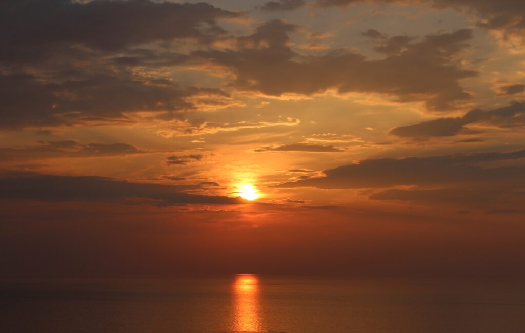 ウトロ夕景