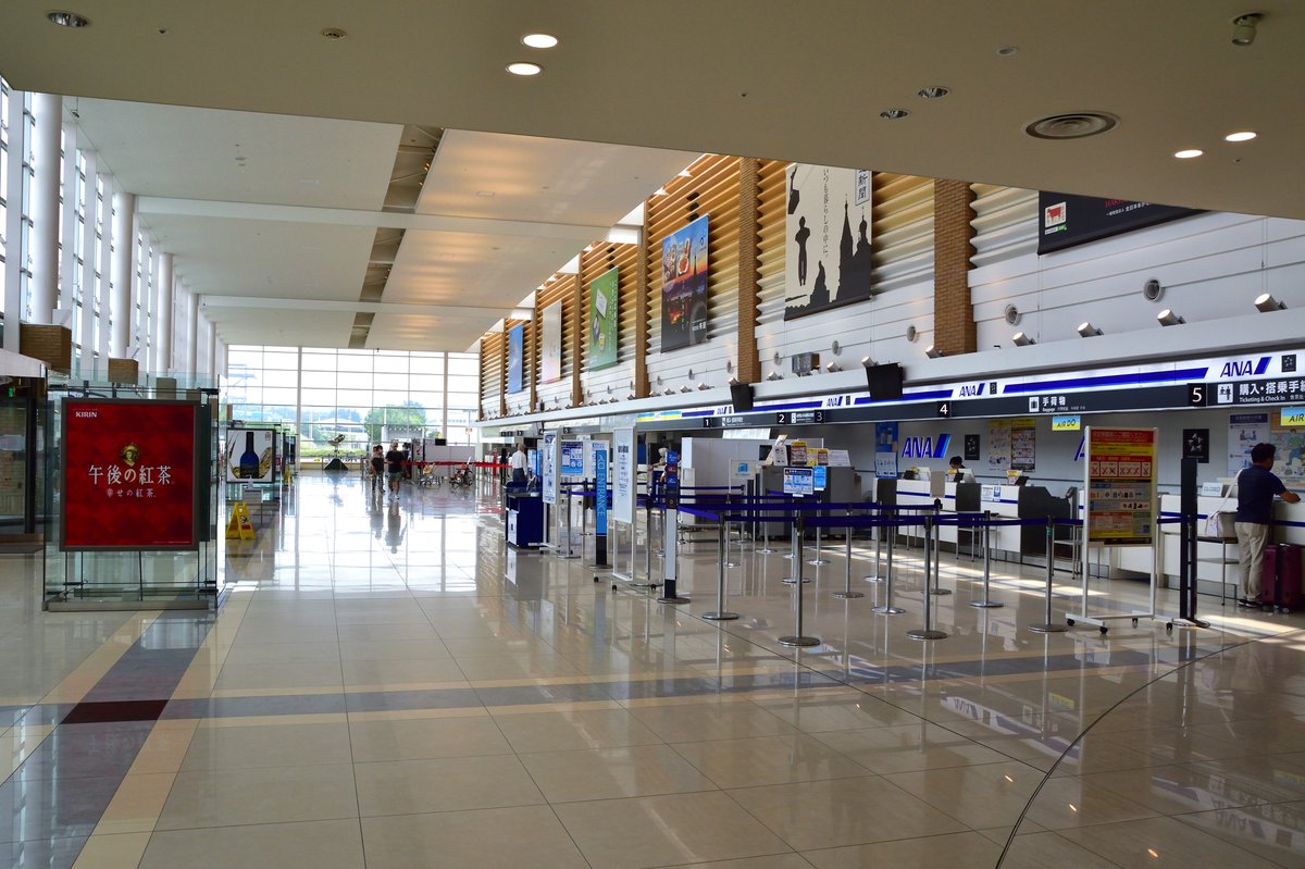 函館空港到着ロビーのバスのりば案内表示