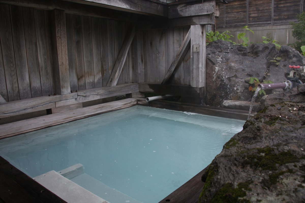 五色温泉の露天風呂