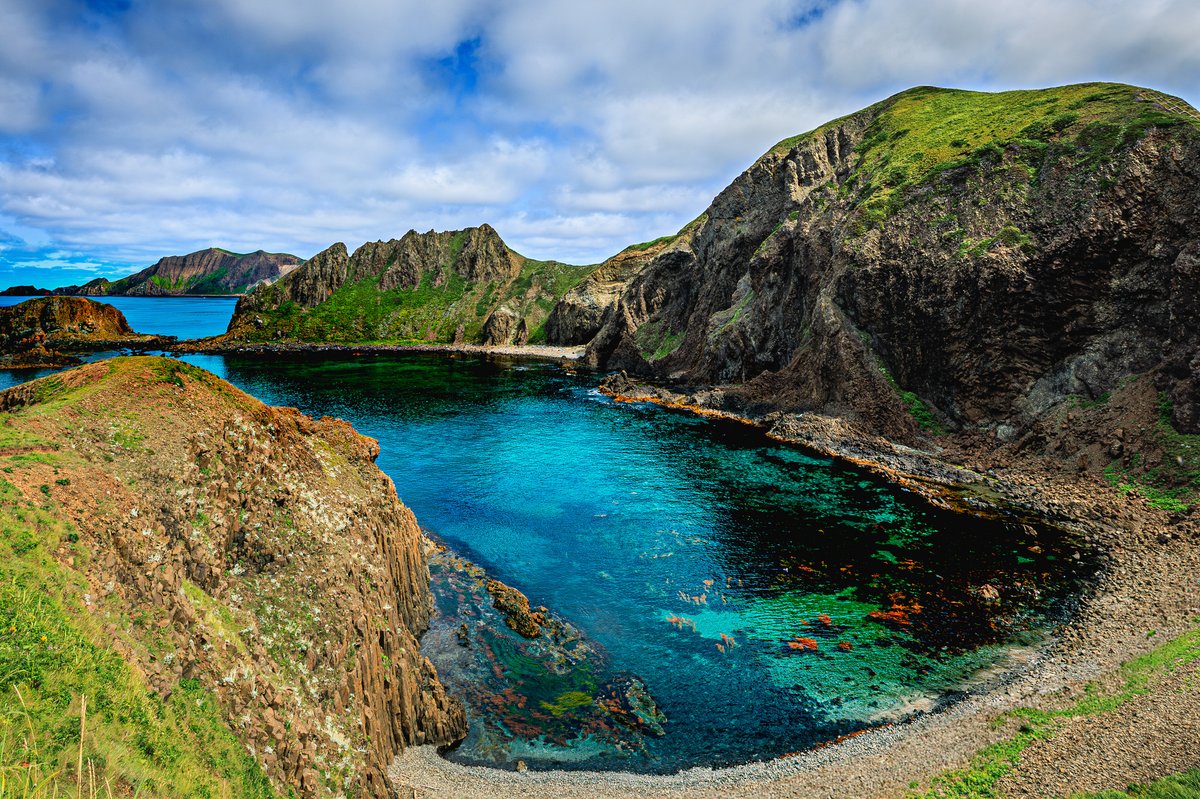 澄海岬のコバルトブルー